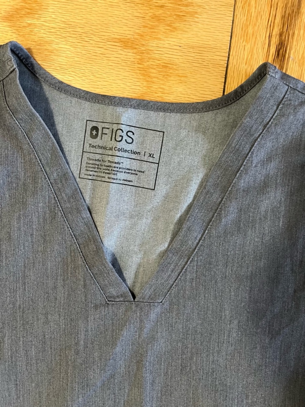 Figs Gray Scrub Set - Women’s XL/XLP - Picture 5 of 6